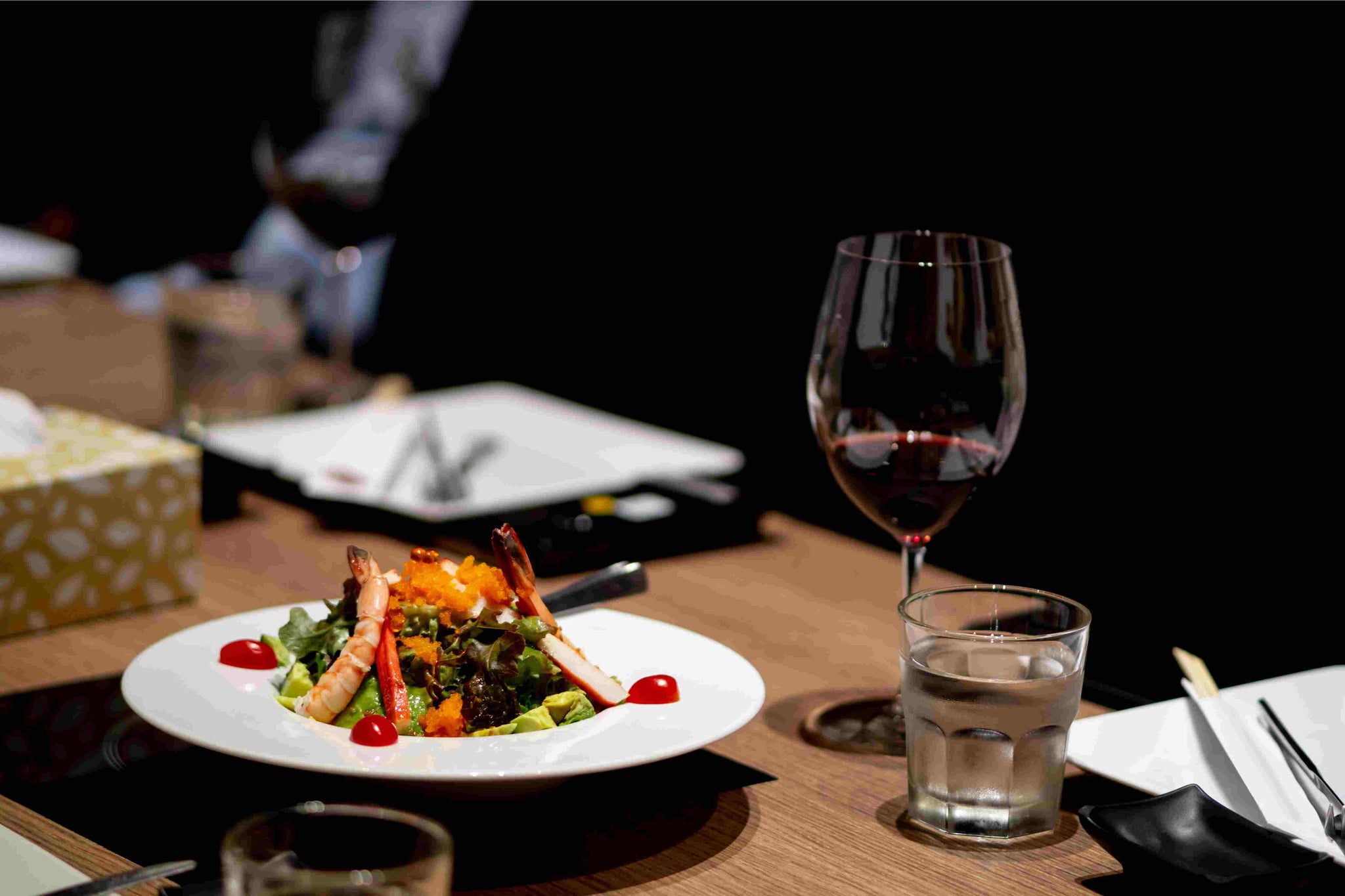 Men's Dining Out: Enjoying Restaurants and Cuisine