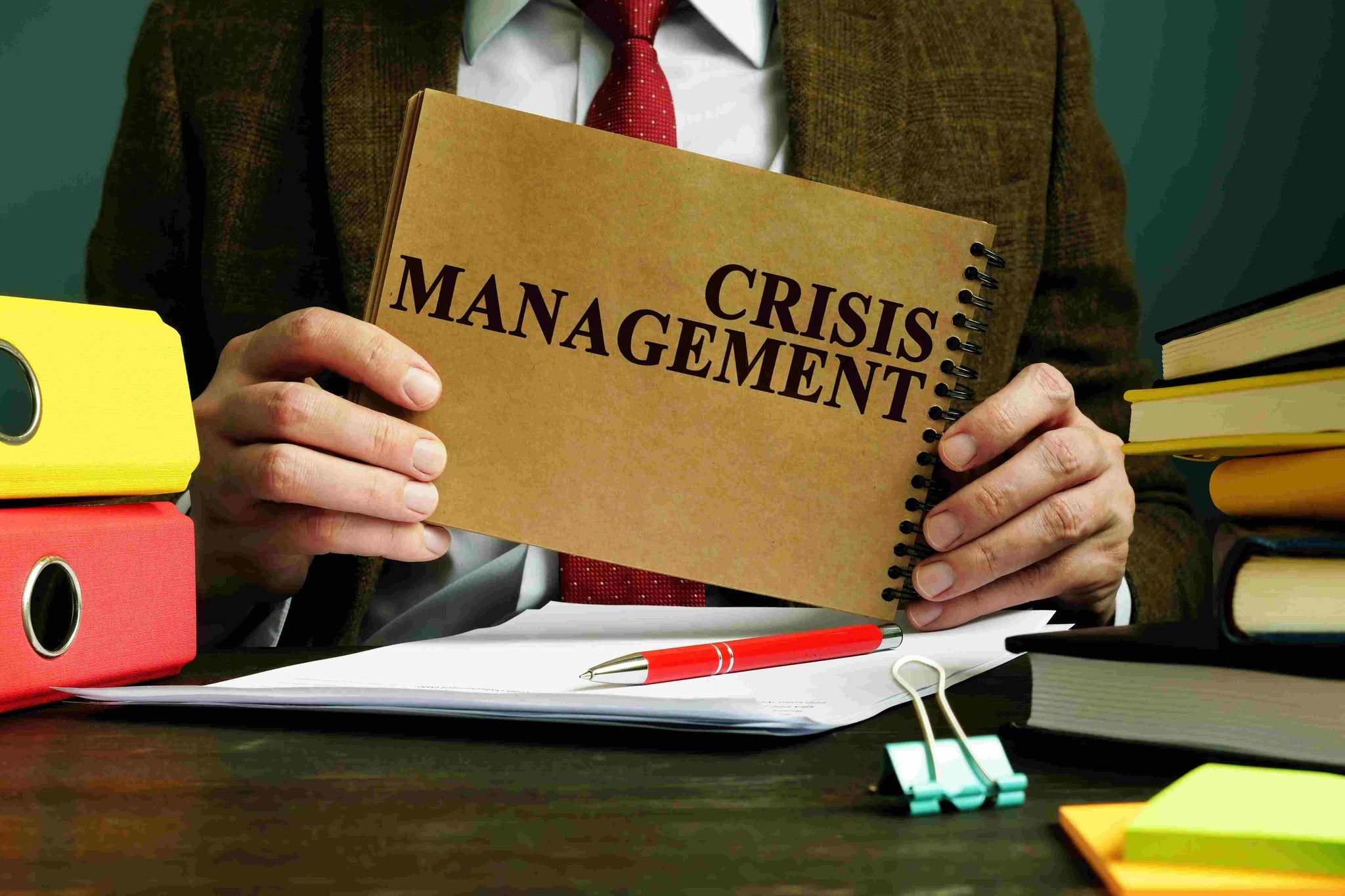 Men's Strategies for Effective Crisis Management