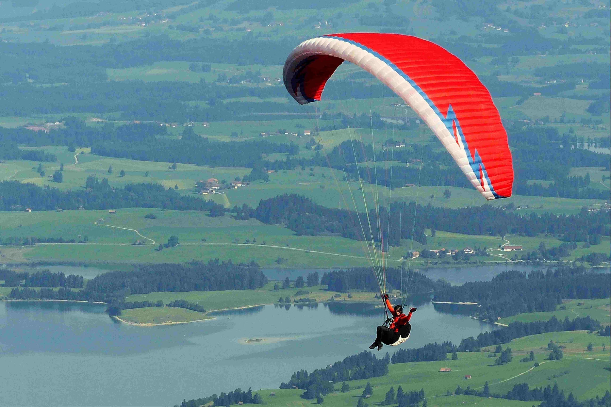 Men's Paragliding Excursions: Soar Through the Skies with Spectacular Views
