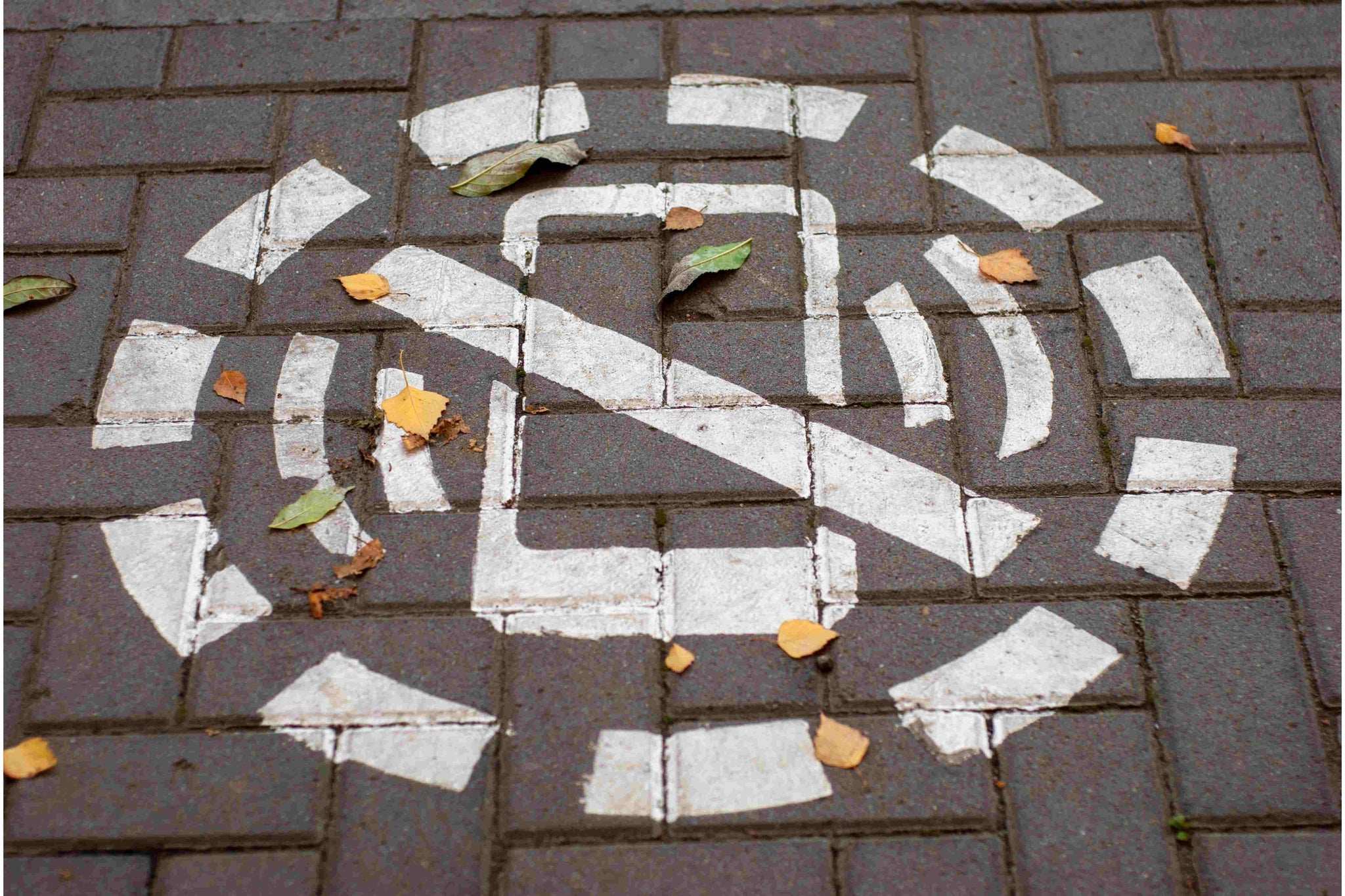 Digital Detox for Men: Reconnecting with Life Offline