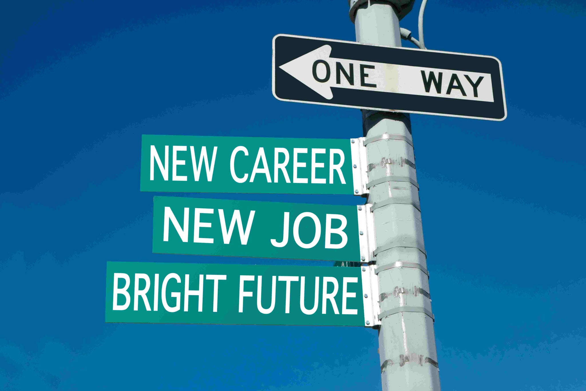 Navigating Career Transitions for Men: Tips for Smooth Changes