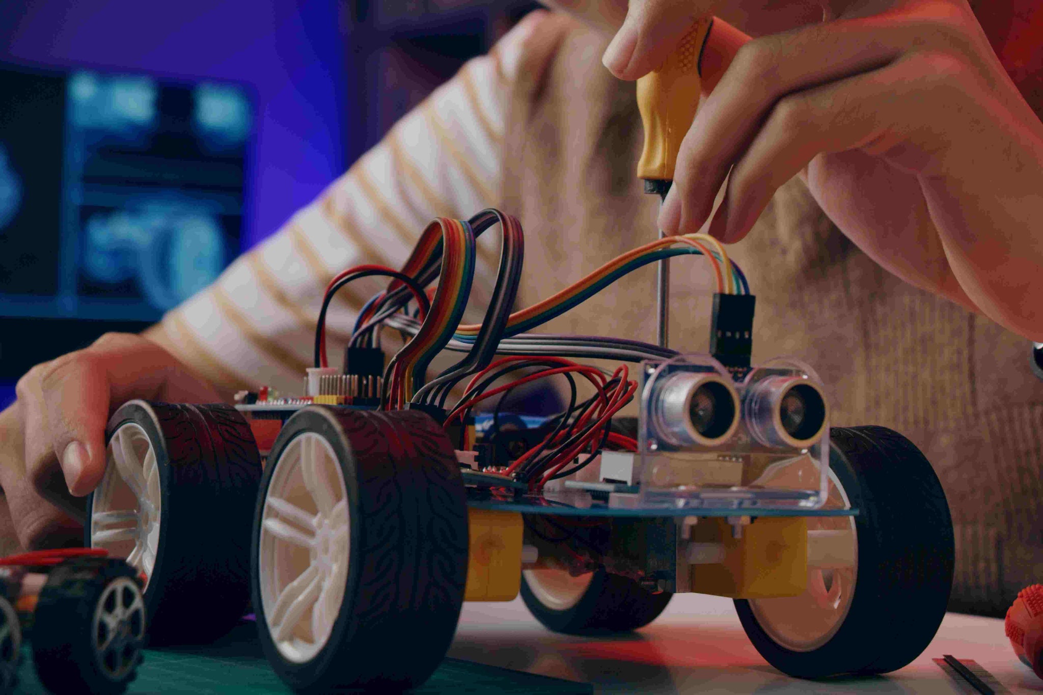 Men's Robotics: Building and Programming Robots