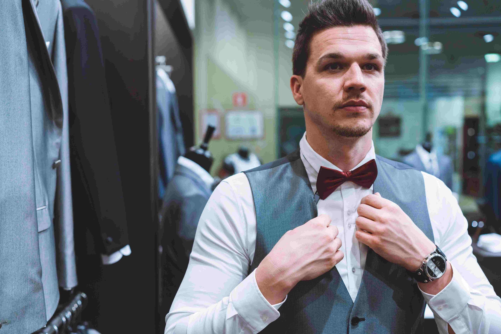 Men’s Guide to Wearing Vests: Casual and Formal Looks Explained