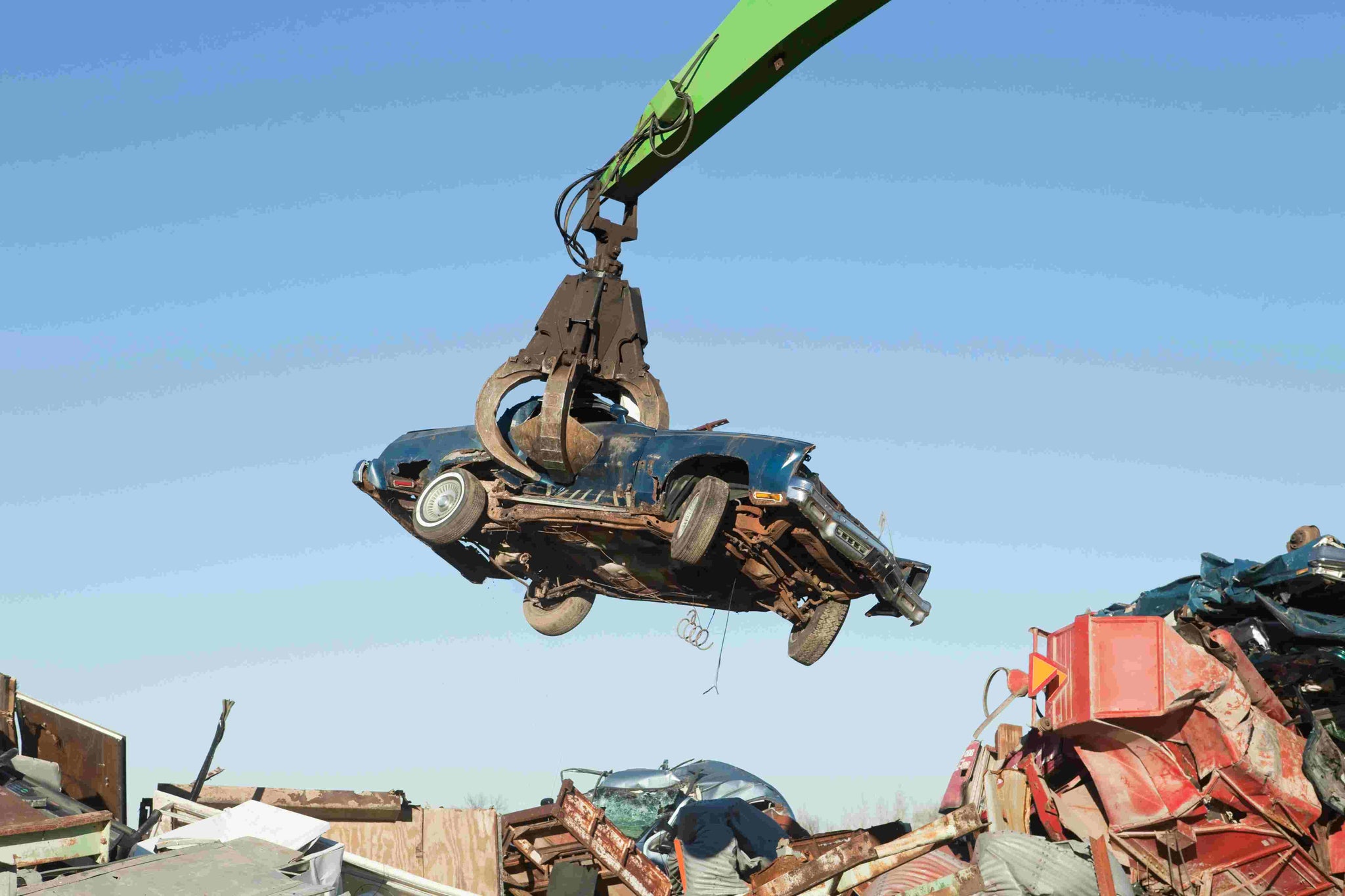 Metal Handlers: Men's Scrap Handlers