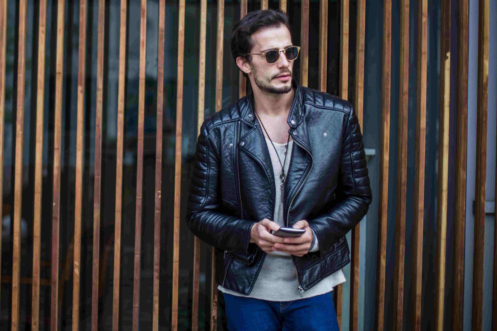 How to Incorporate Vintage Pieces into Modern Men’s Outfits