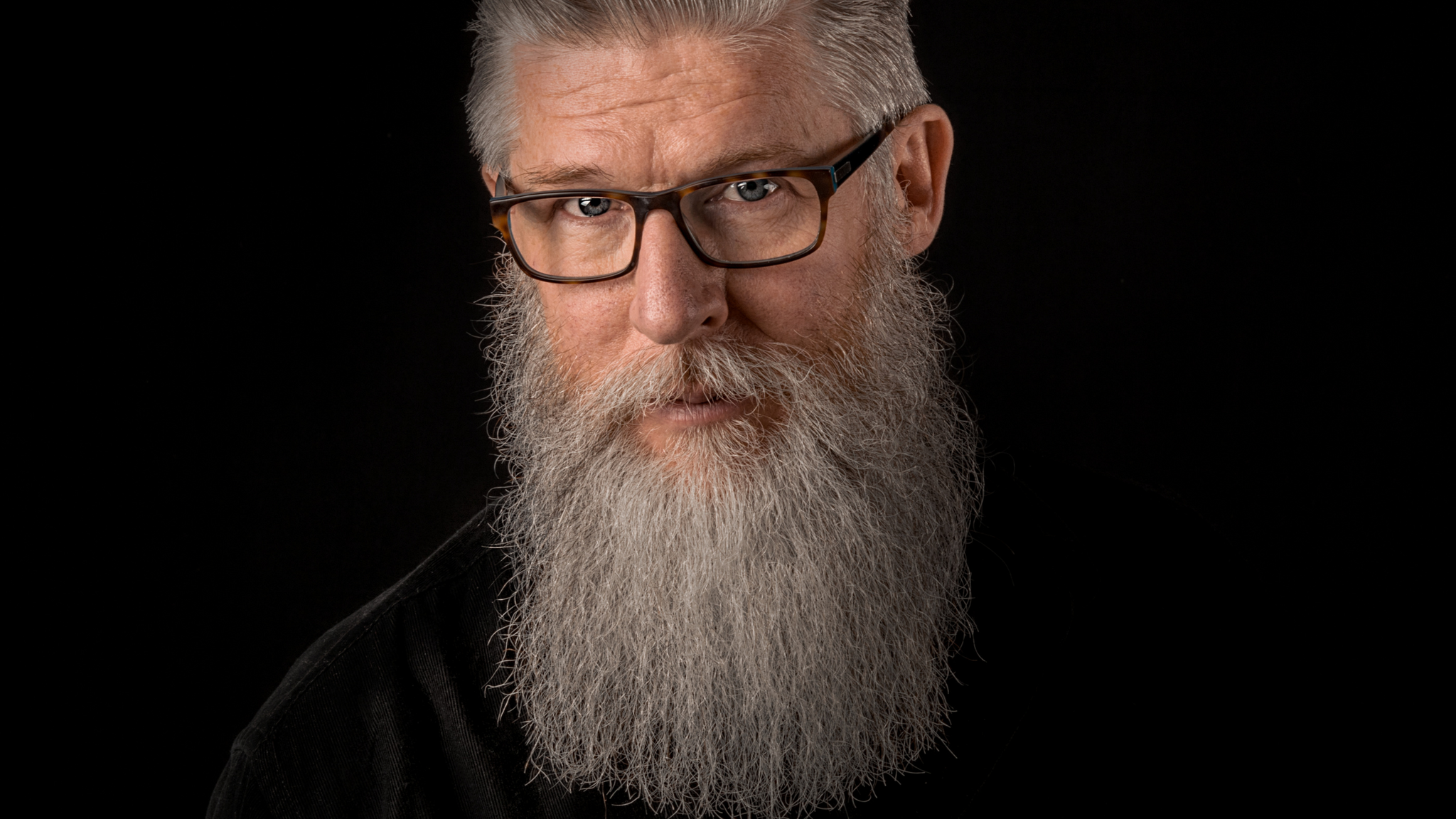 Blow-Drying Your Beard — A Safe Step-by-Ste